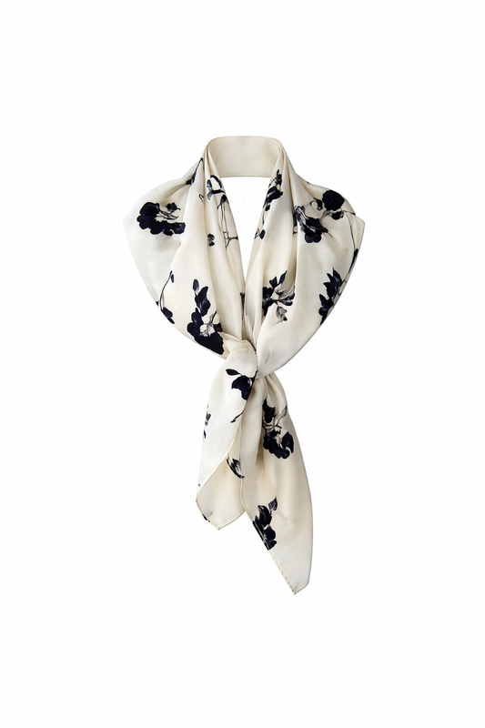 Linnéa Blanc Silk Scarf
